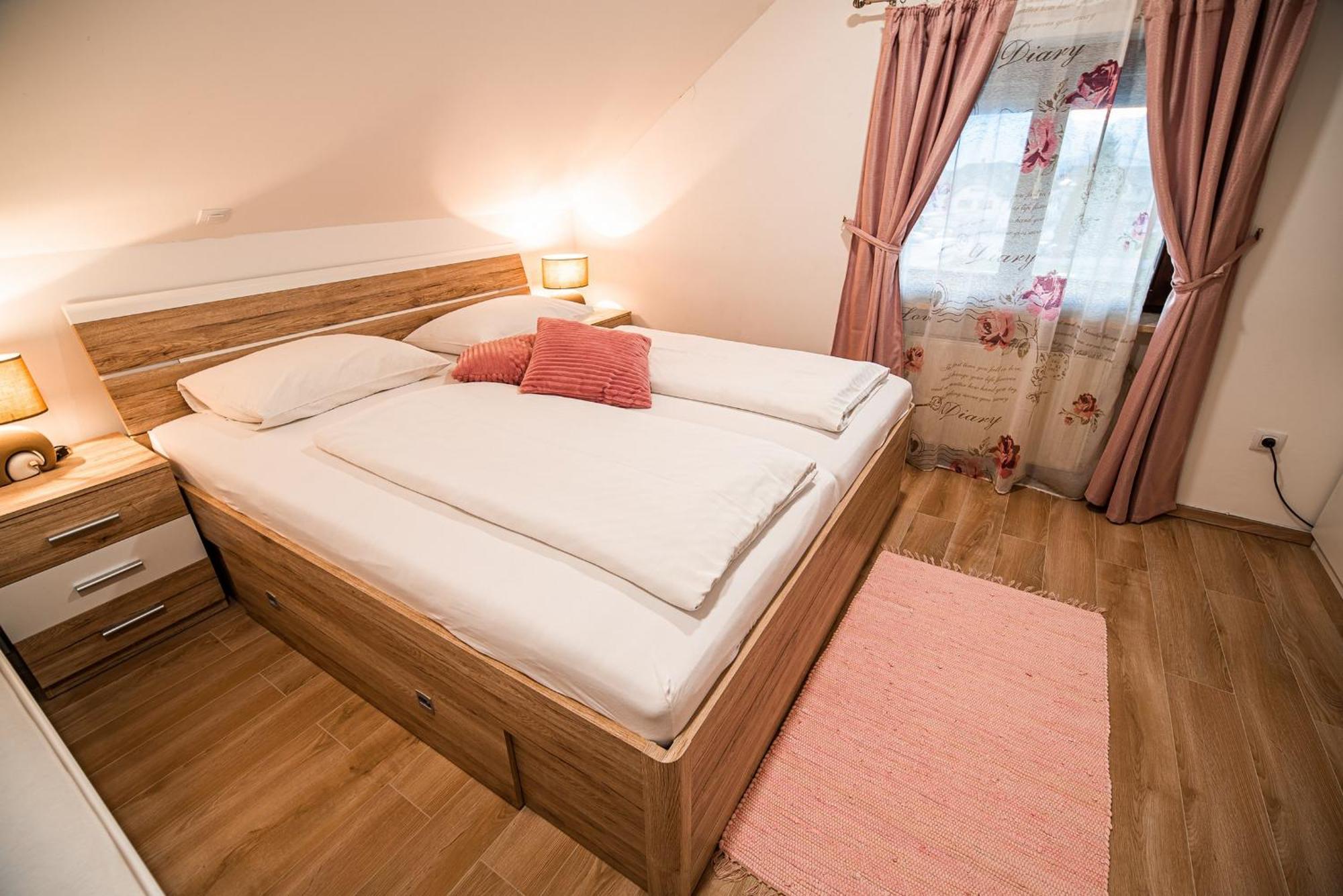 Guesthouse Leski Dvor 레쎄 객실 사진